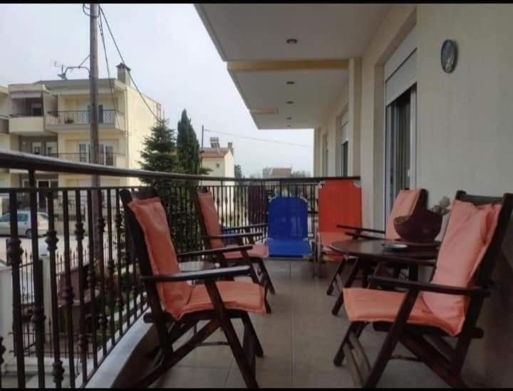 Blue Moon Accommodation Неа Миханиона Екстериор снимка