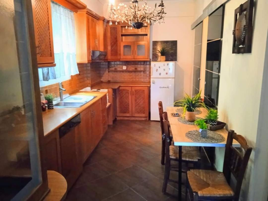Blue Moon Accommodation Неа Миханиона Екстериор снимка