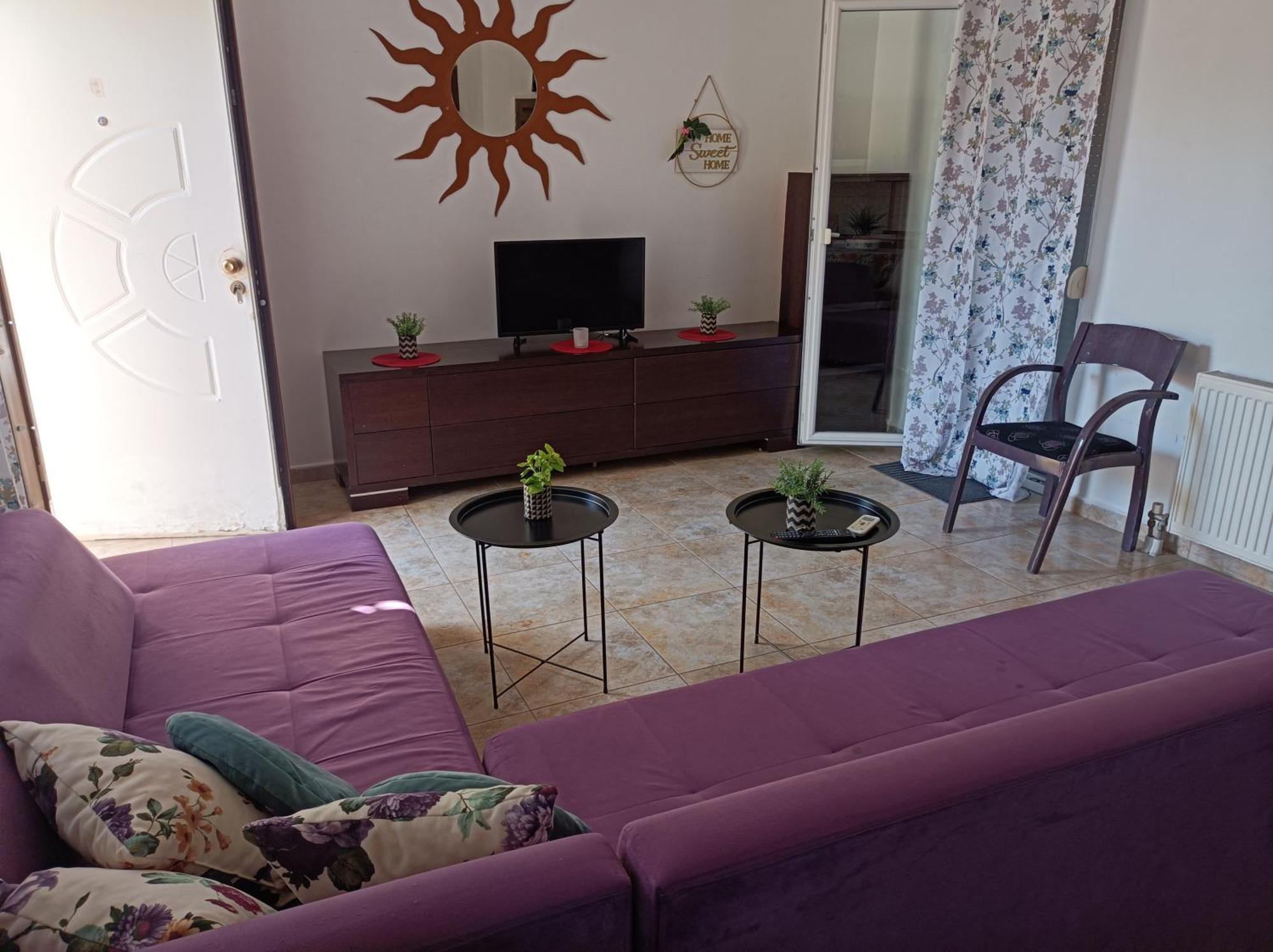Blue Moon Accommodation Неа Миханиона Екстериор снимка
